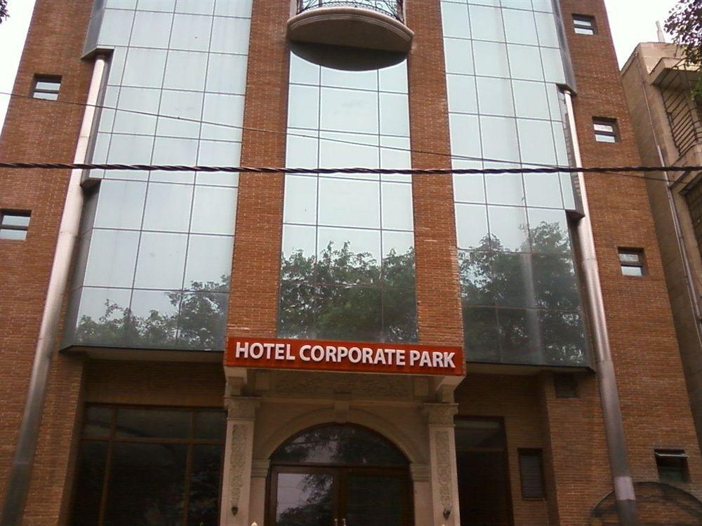 Готель Treebo Corporate Park Нью-Делі Екстер'єр фото